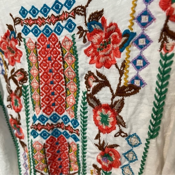 Sundance White Top with Colorful Embroidery - Picture 6 of 9